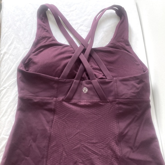 Lululemon Tank Size 4 - Picture 4 of 4